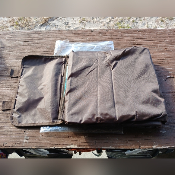 Thirty-One About Town Blanket - Picture 5 of 12